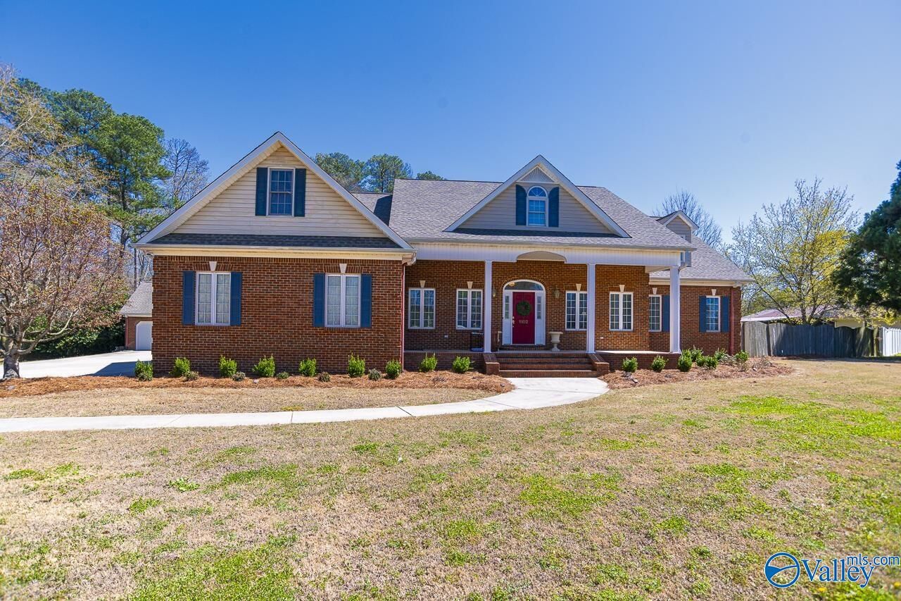 Property Photo: 1102 Vines Drive NE AL 35640