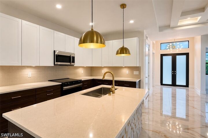 Property Photo:  815 Frederick Reid Street E  FL 33974 
