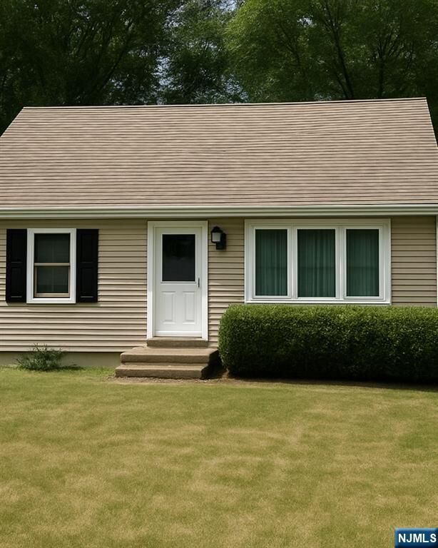 Property Photo:  13 Central Avenue  NJ 07442 