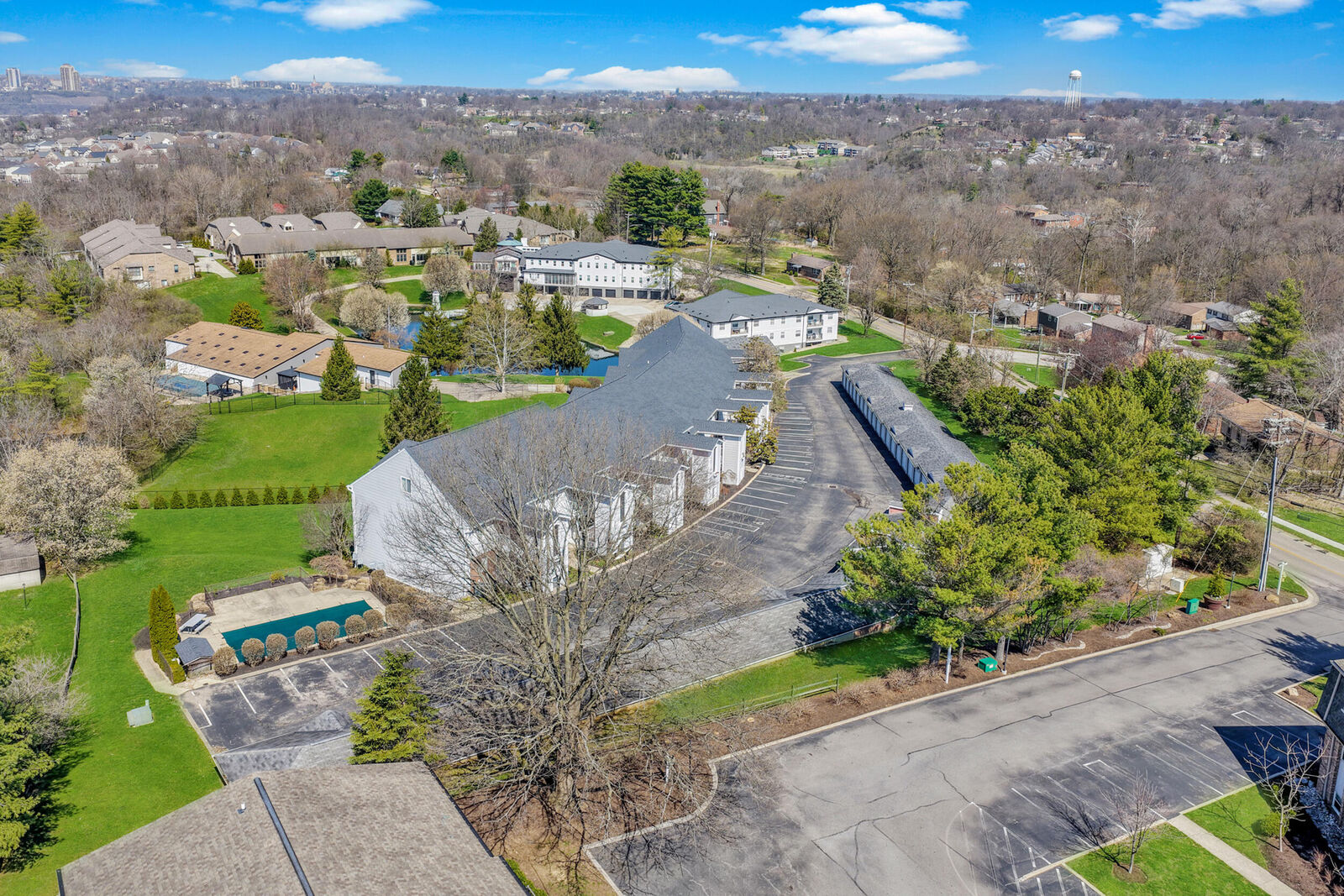 Property Photo: 19 Carriage House Drive KY 41075