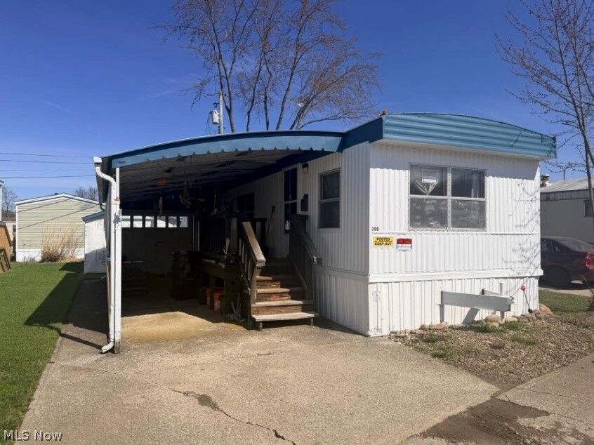 Property Photo:  3218 State Route 82 200  OH 44255 