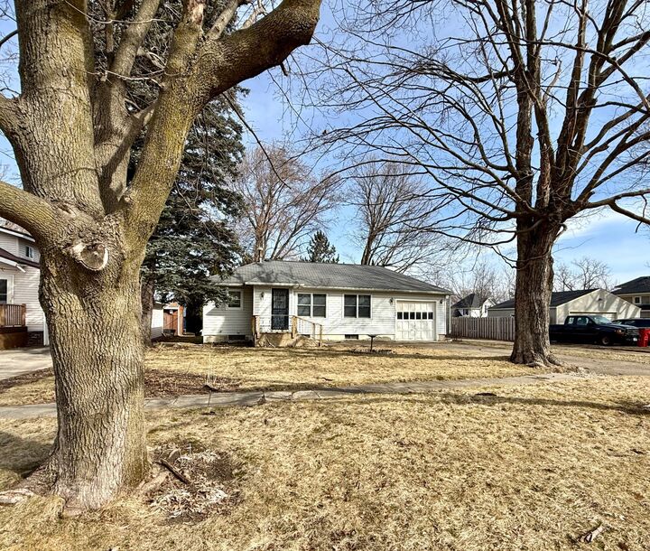 Property Photo: 105 3rd Avenue NW MN 55936