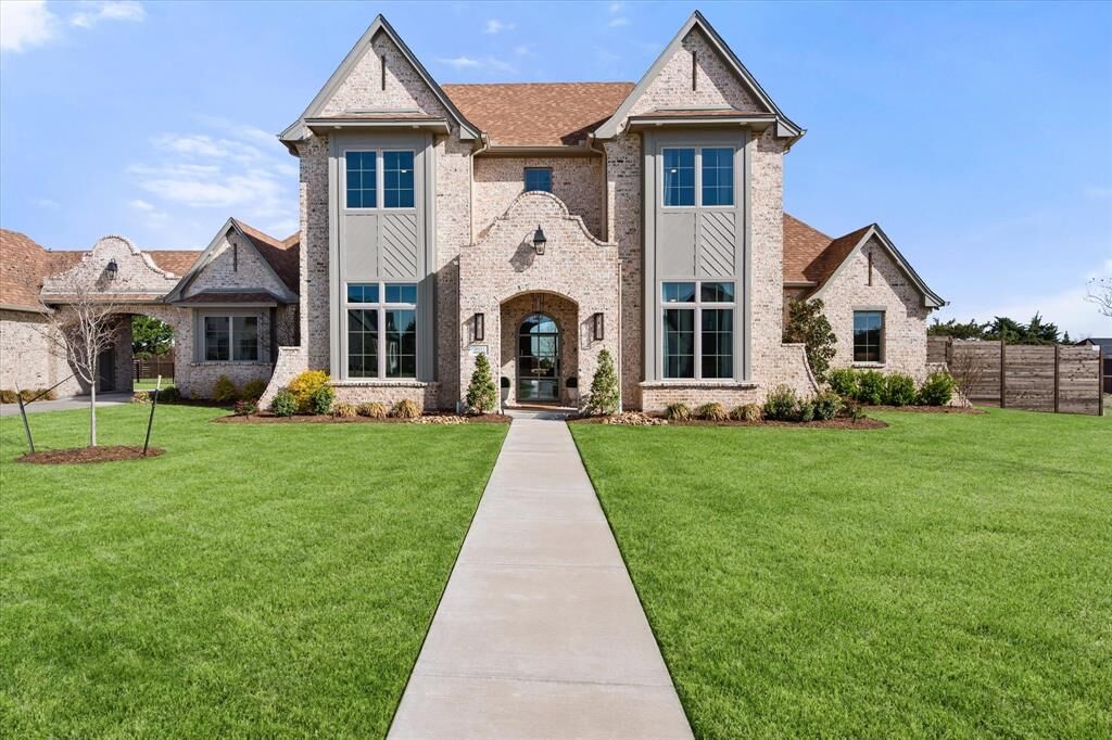 Property Photo:  4031 Azalea Way  TX 76065 