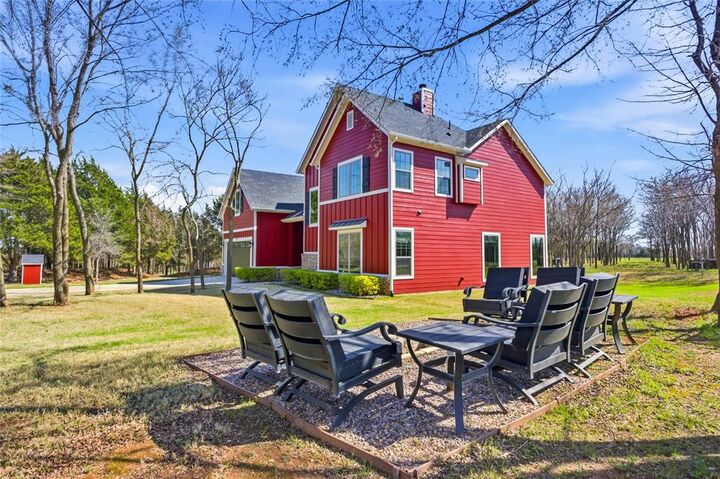 Property Photo: 216 Glen Ellen Road TX 75076