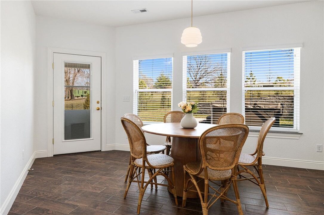 Property Photo:  802 NW D Street  AR 72712 