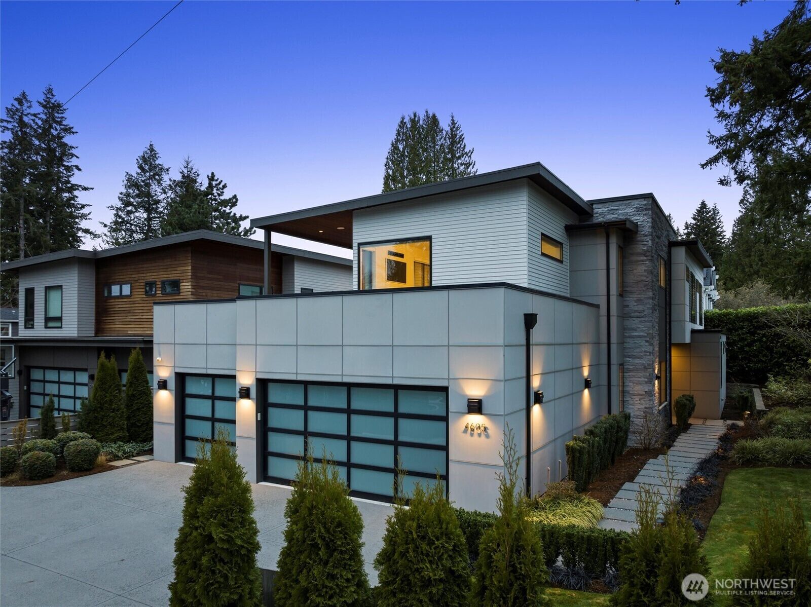 Property Photo:  4605  108th Avenue NE  WA 98033 