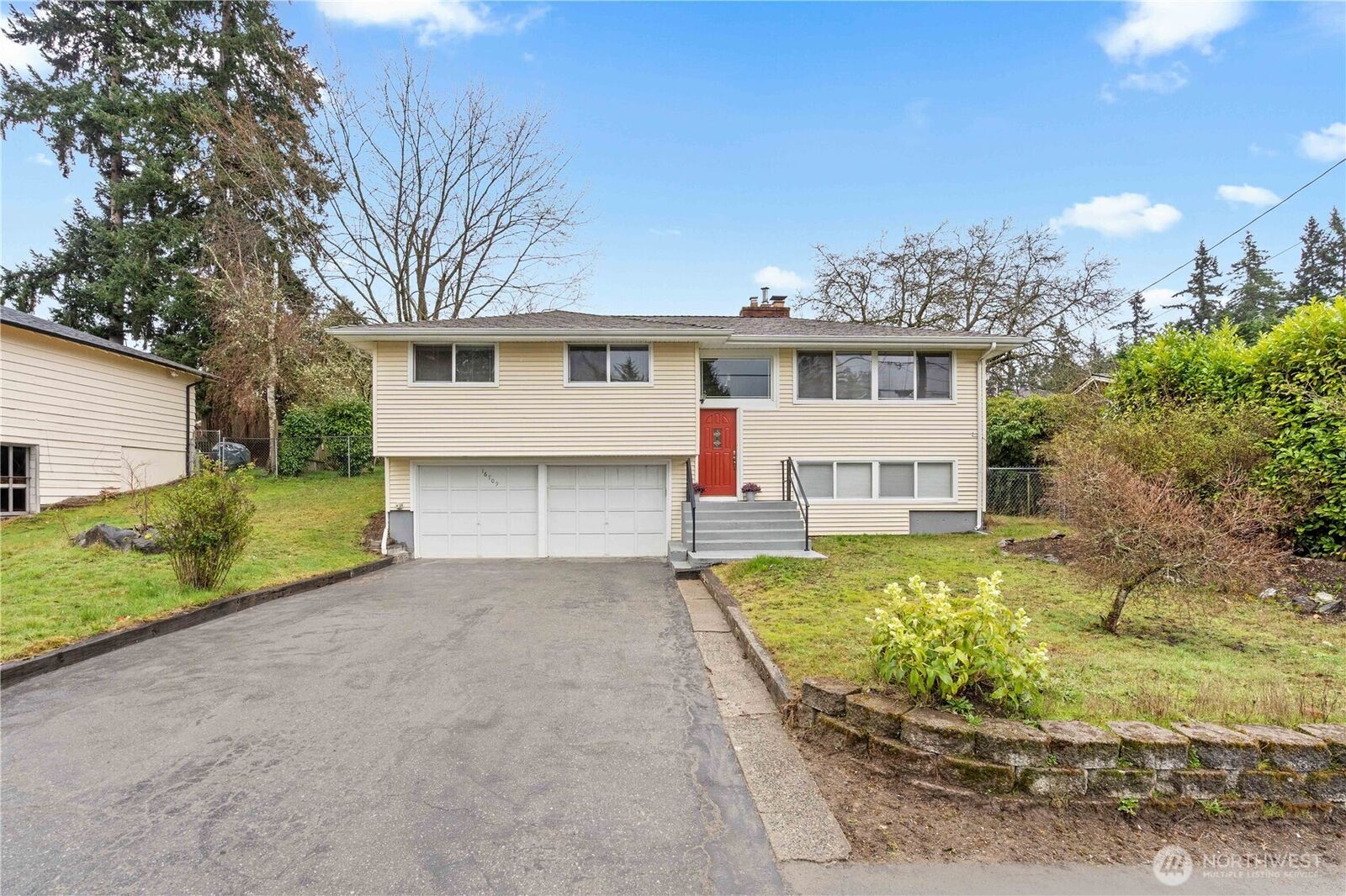 Property Photo:  16709  58th Place W  WA 98037 