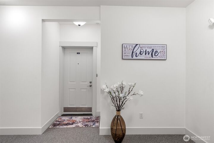 Property Photo: 23924 NE 115th Lane 301 WA 98053