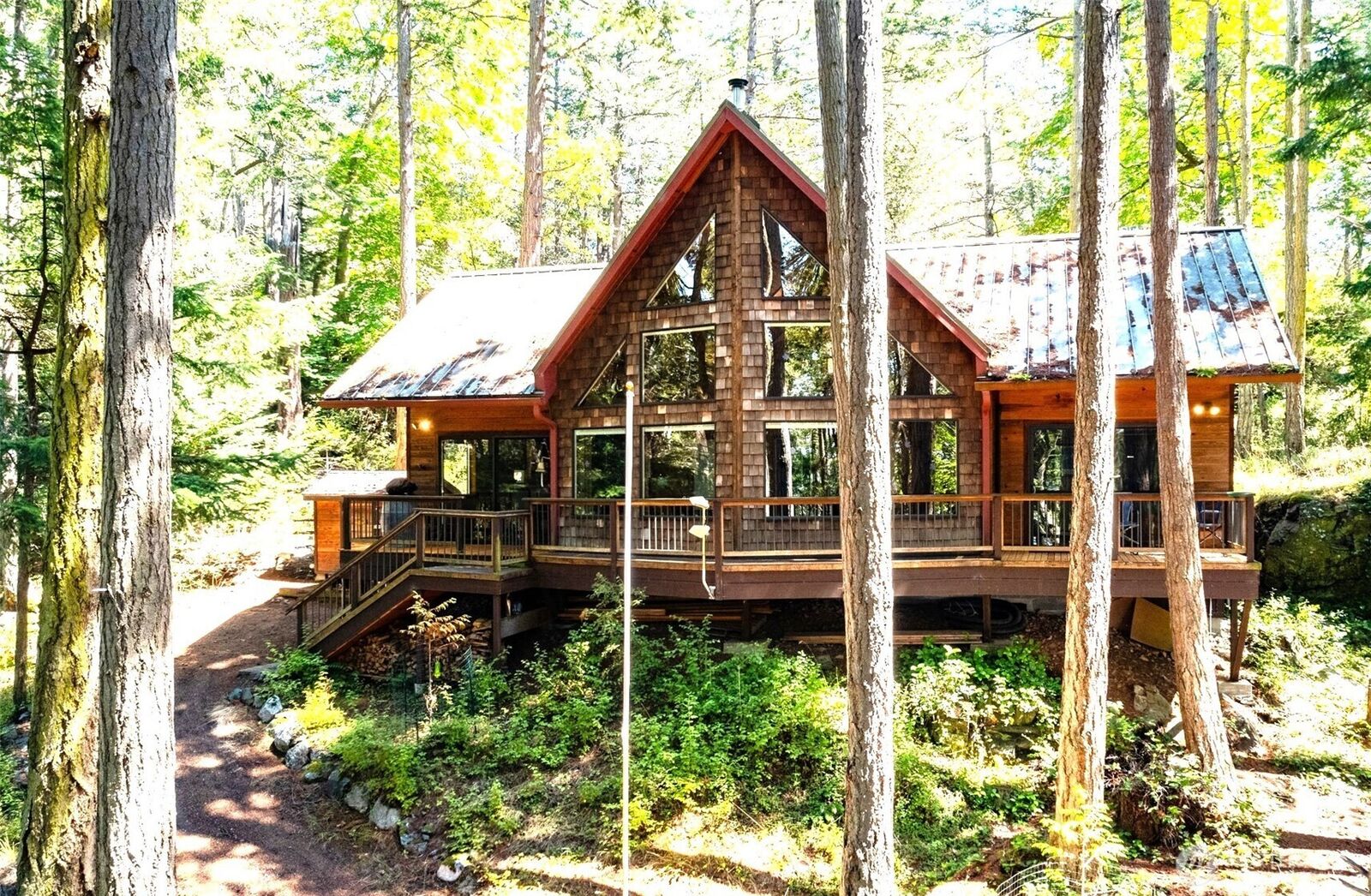 Property Photo:  1354  Chinook Way  WA 98221 