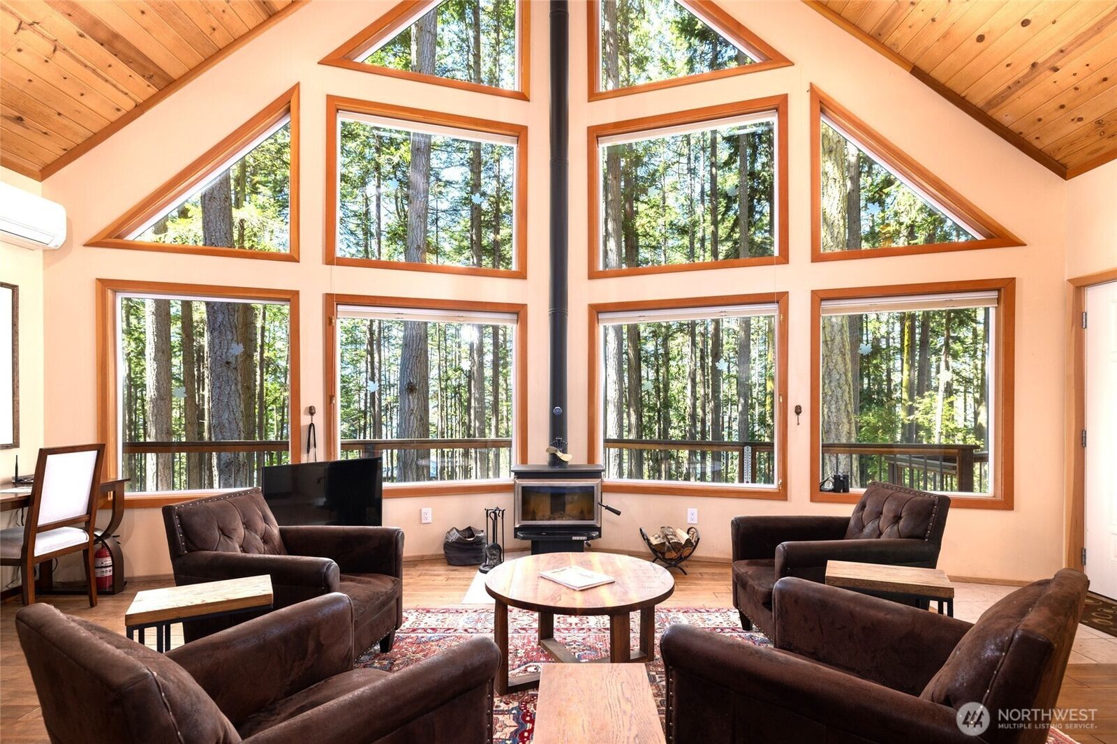 Property Photo: 1354 Chinook Way WA 98221