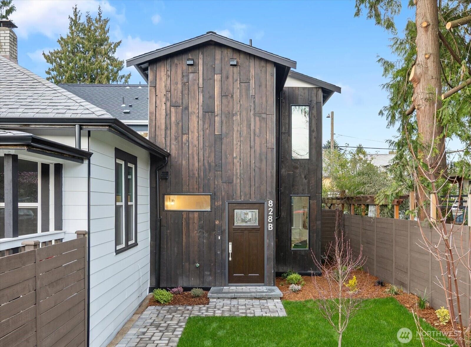 Property Photo:  828 S Sullivan Street B  WA 98108 