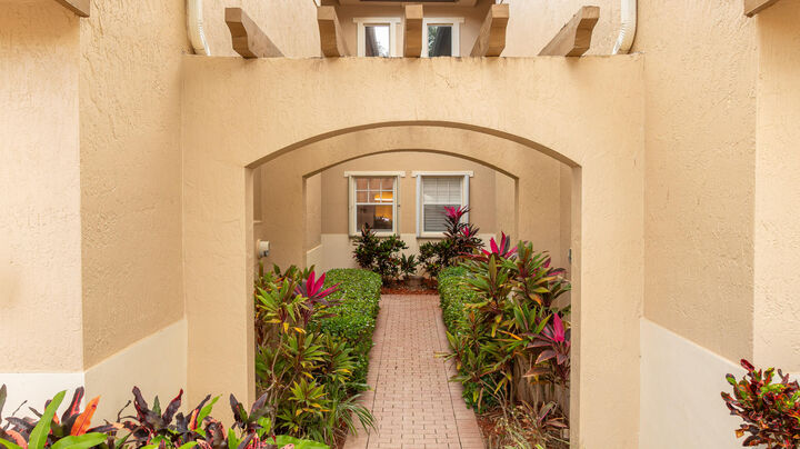 Property Photo: 5755 NW 120th Avenue FL 33076