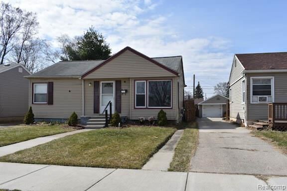 Property Photo:  26103 Palmer Boulevard  MI 48071 