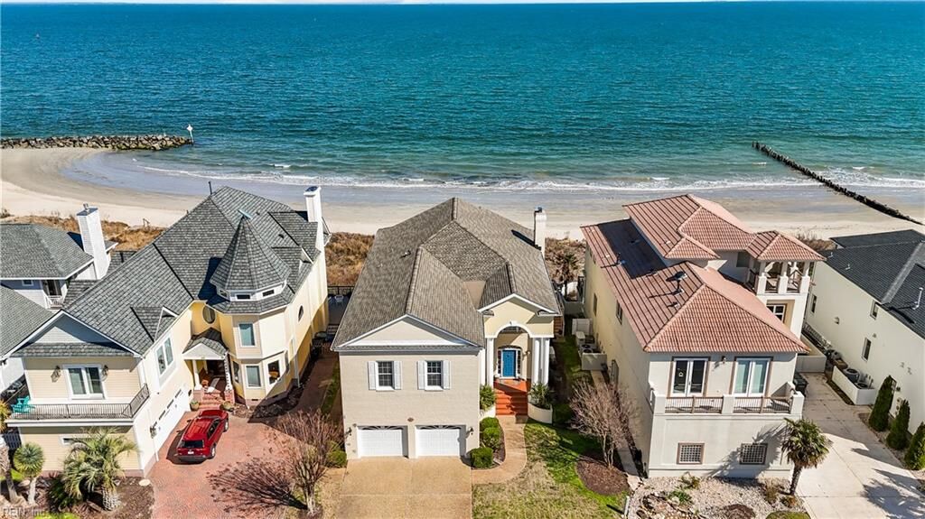 Property Photo:  44 Bay Front Pl  VA 23664 