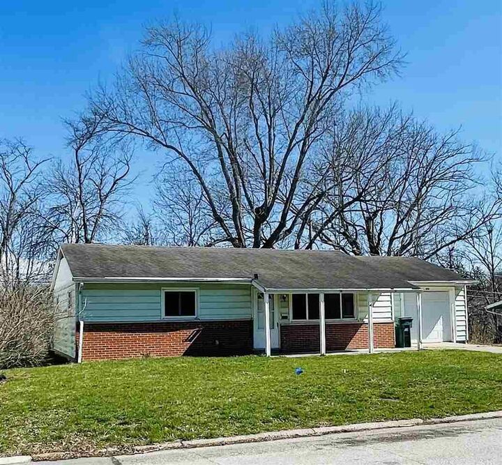 Property Photo: 905 SW 1st Street IN 47374