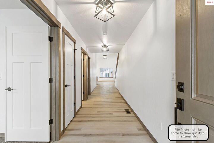 Property Photo: Lt 3 Blk 2 E Valley St S ID 83822