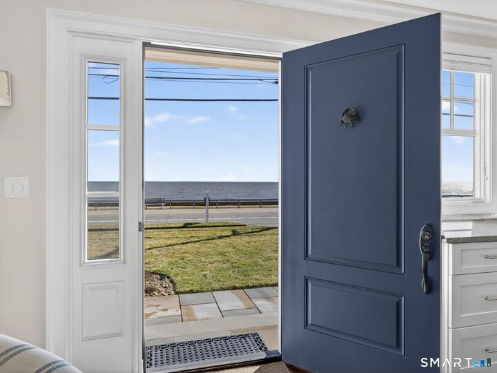 Property Photo:  382 Maple Avenue  CT 06475 