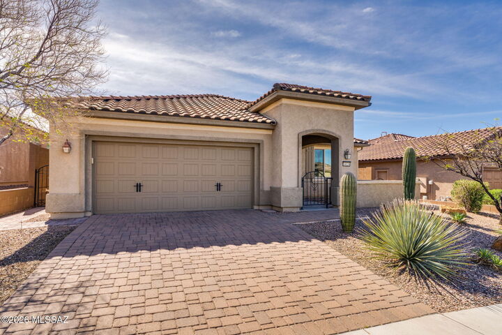 Property Photo: 14126 N Del Webb Trail AZ 85658