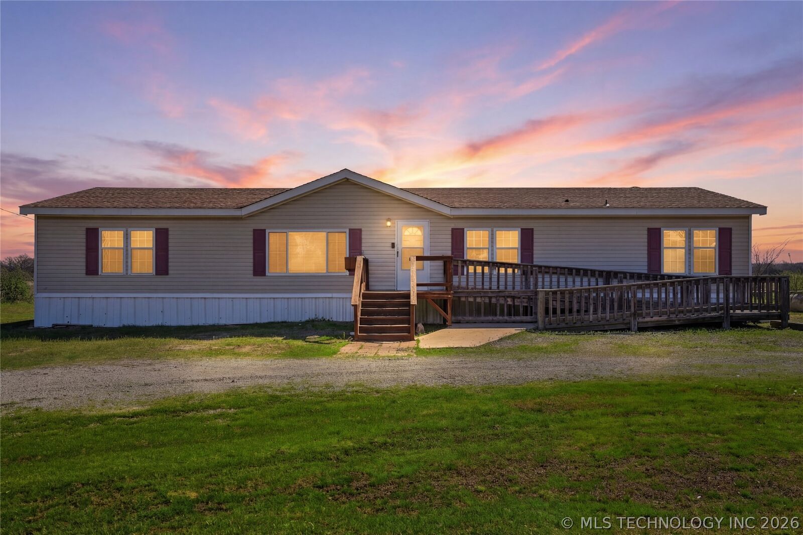 Property Photo:  28560 S 75th E  OK 74455 