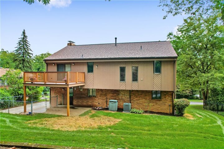 Property Photo:  421 Clair Dr  PA 15241 