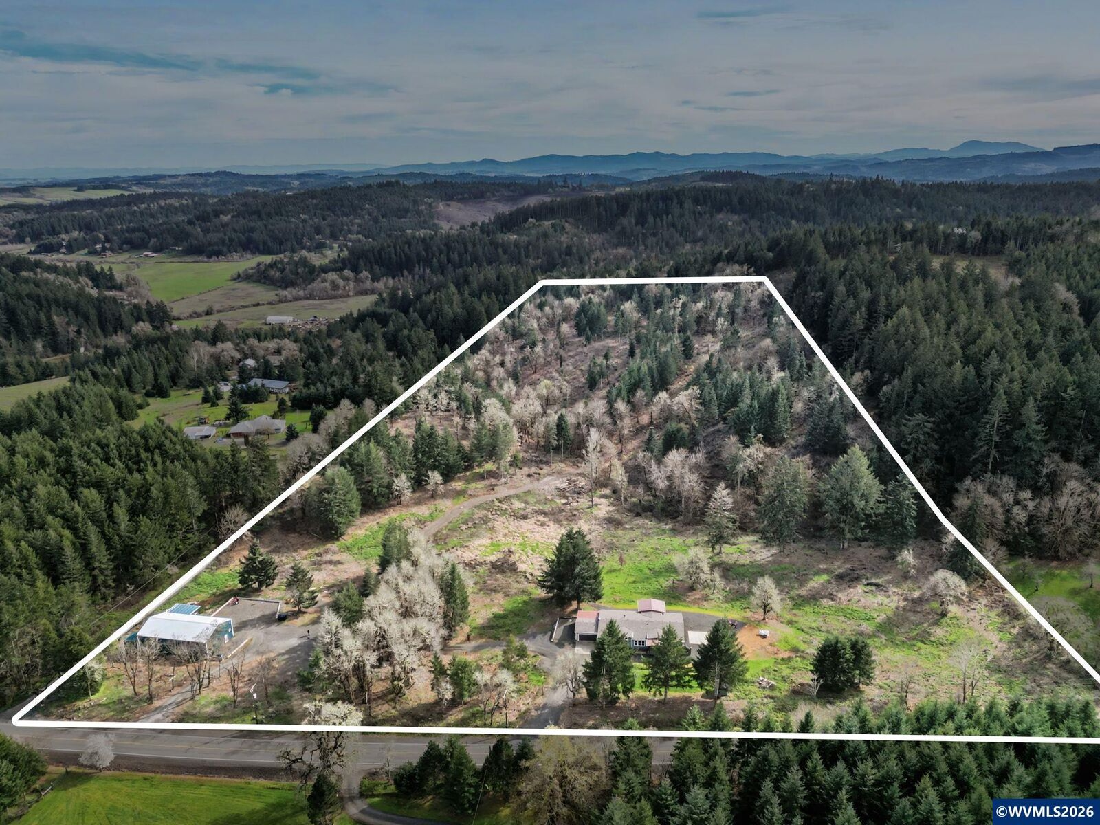 Property Photo:  16310 Oakdale Rd  OR 97338 