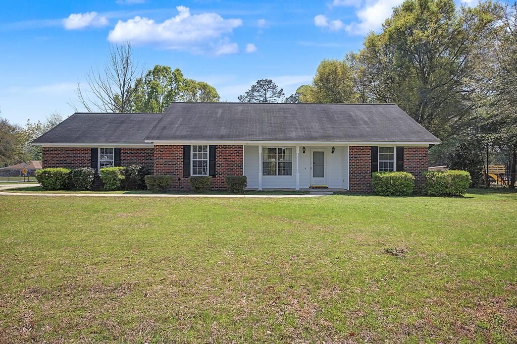 Property Photo:  176 Big Oak Drive  GA 31763 