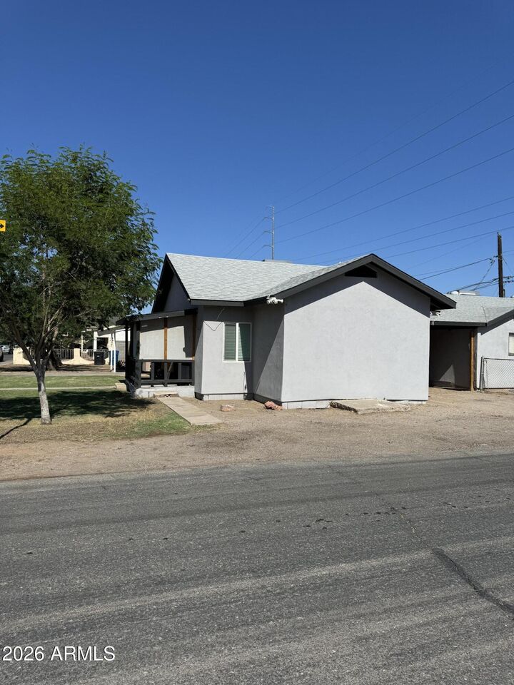 Property Photo:  501 N Delaware Street  AZ 85225 