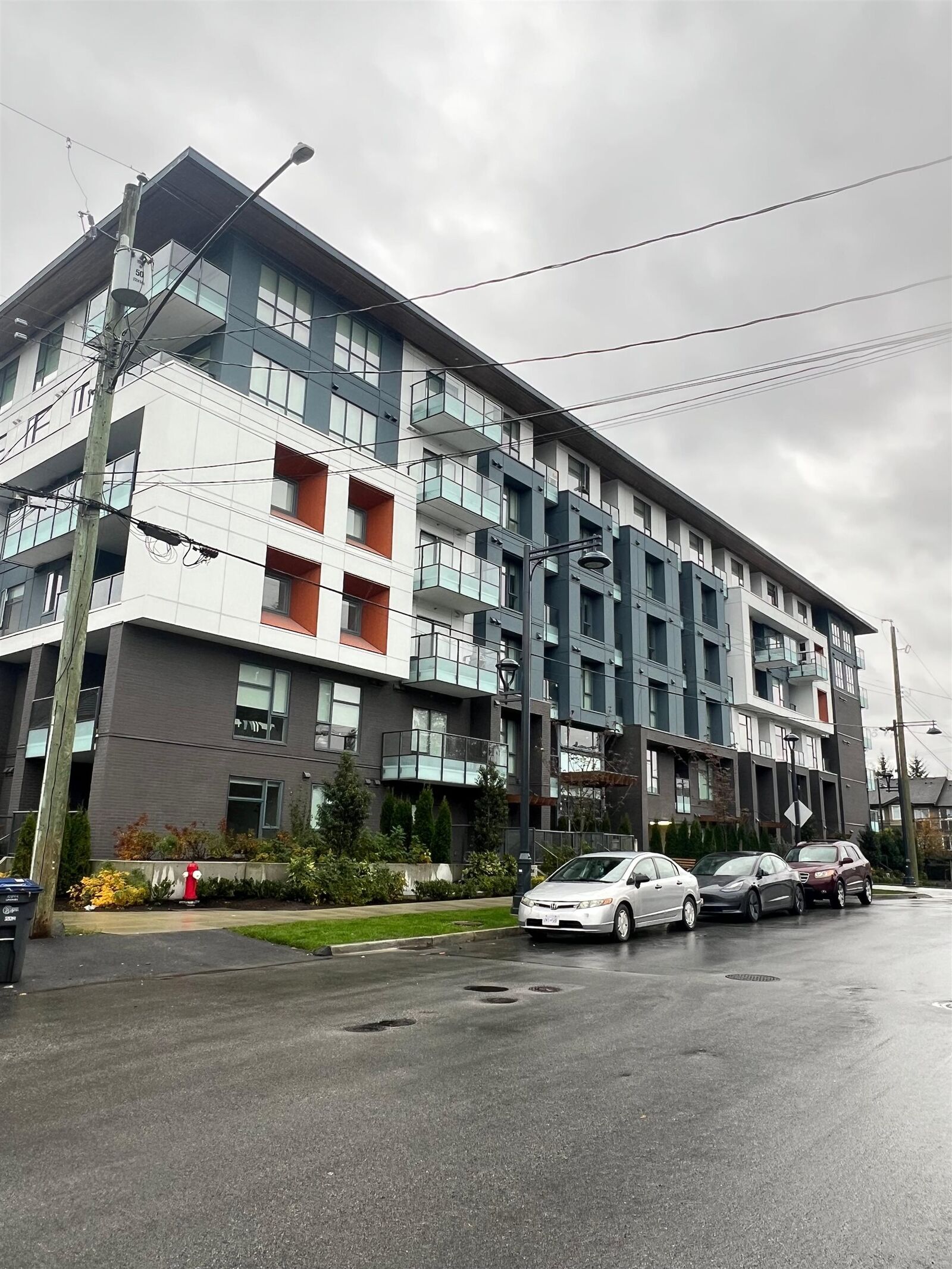 Property Photo: 10828 139A Street 608 BC V3R 0H3
