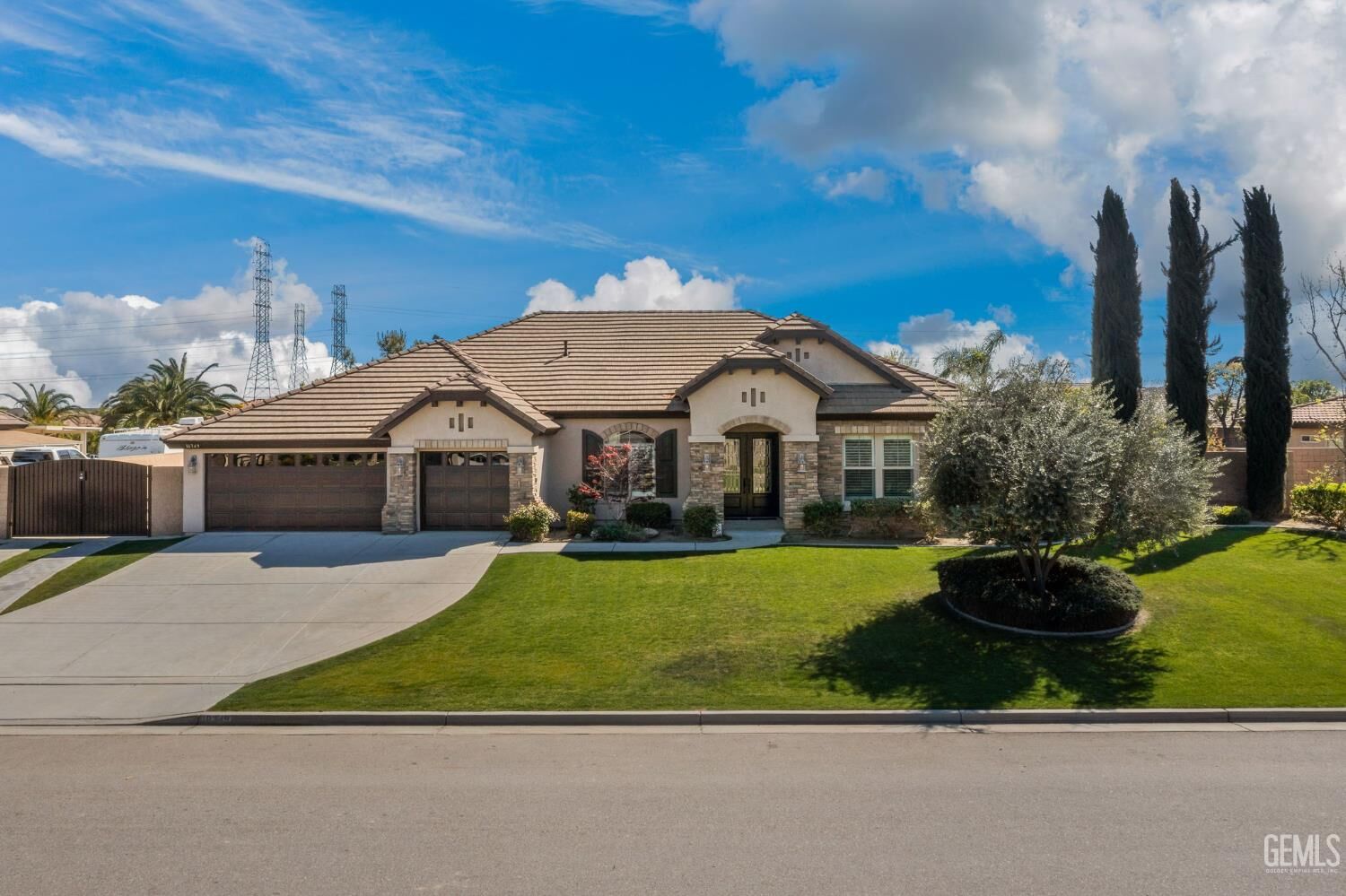 Property Photo:  16349 Coastal Court  CA 93314 