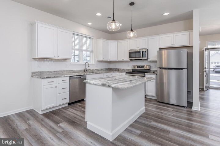 Property Photo:  43 Queensferry Drive  NJ 08094 