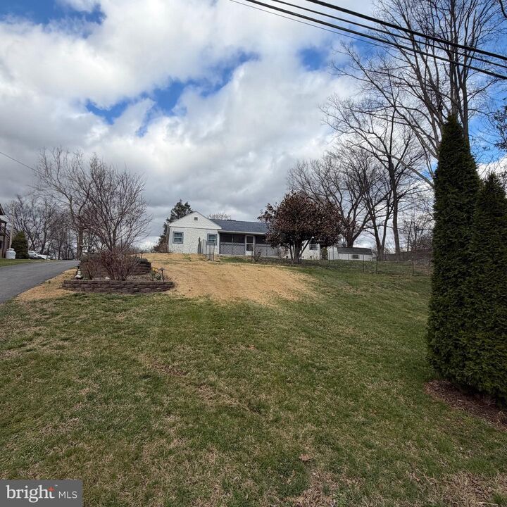 Property Photo:  4769 Newman Road  PA 17222 