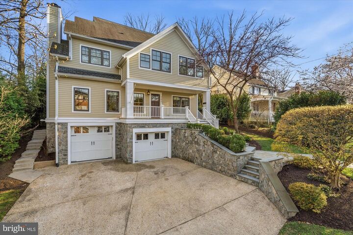 Property Photo:  702 Enderby Drive  VA 22302 