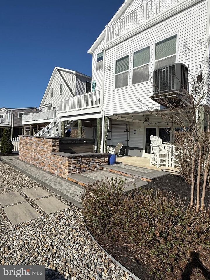 Property Photo:  51 S Spinnaker Drive  NJ 08087 