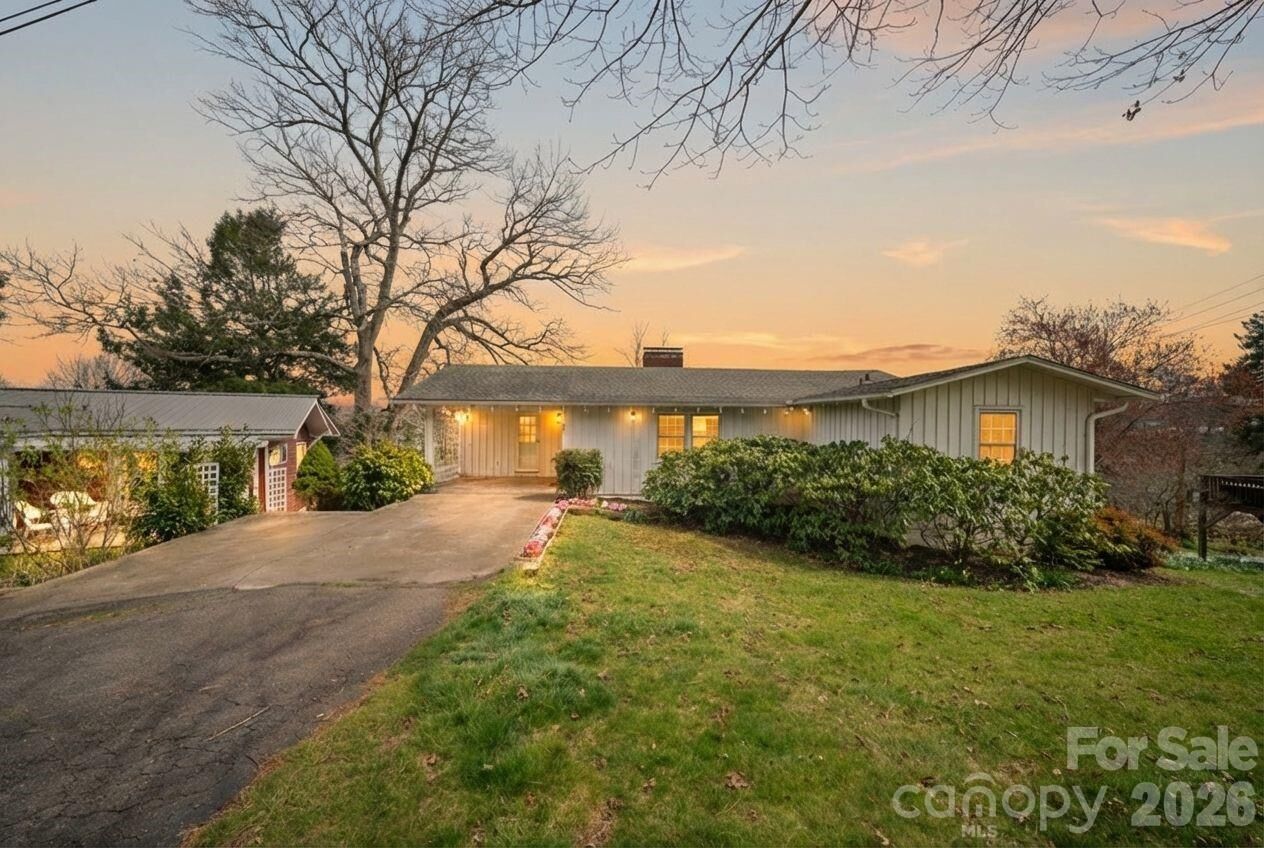 Property Photo:  30 Jb Ivey Lane  NC 28745 