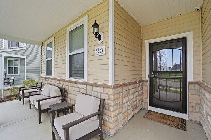 Property Photo:  5847 Sebring Drive  OH 43081 