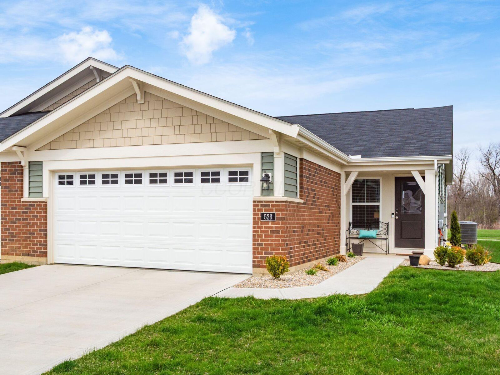 Property Photo:  523 Rochdale Run  OH 43015 