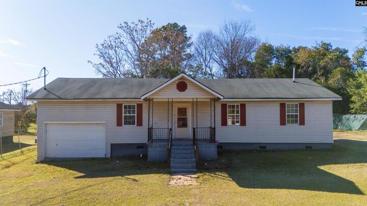 Property Photo:  2002 Liberty  SC 29135 