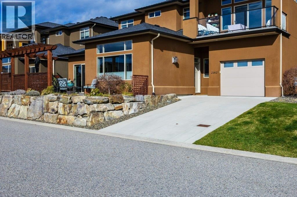Property Photo: 2162 Talavera Place BC V4T 3L4