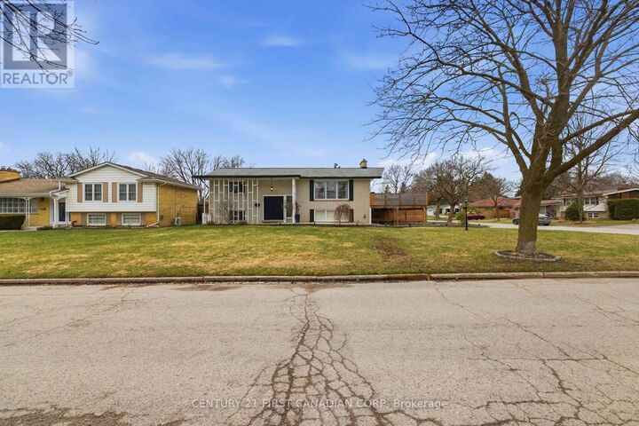 Property Photo: 496 Chiddington Avenue ON N6C 2W2