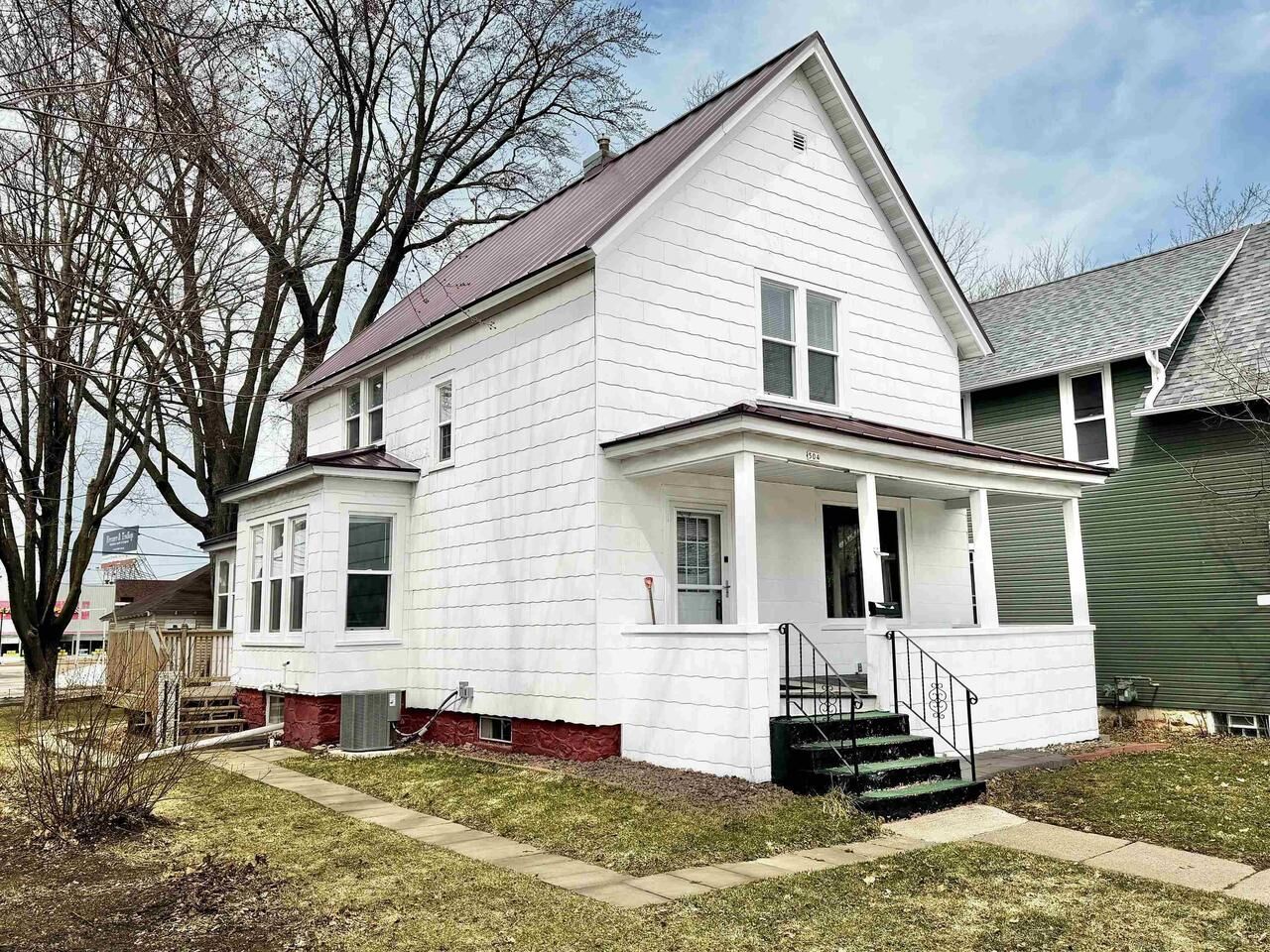 Property Photo:  504 S Maple Avenue  WI 54449 