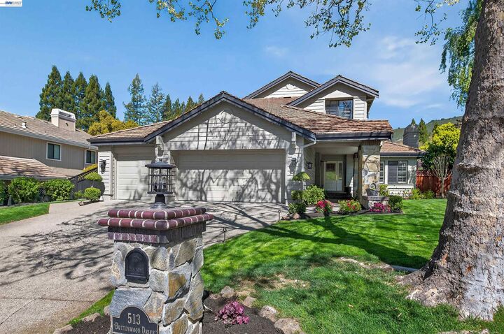 Property Photo:  513 Buttonwood Drive  CA 94506 