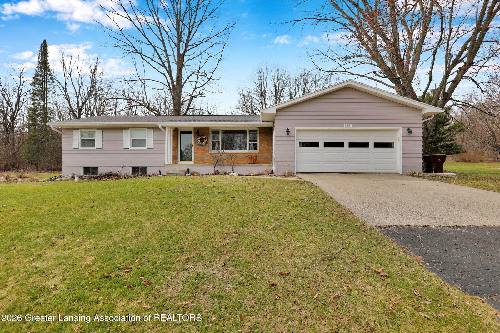 Property Photo:  4529 Sandstone Drive  MI 48895 