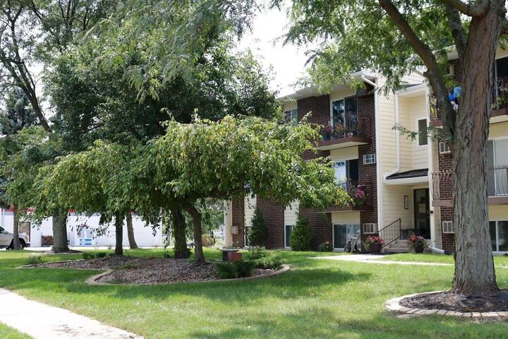 Property Photo: 121 N West Street 22 IN 46307