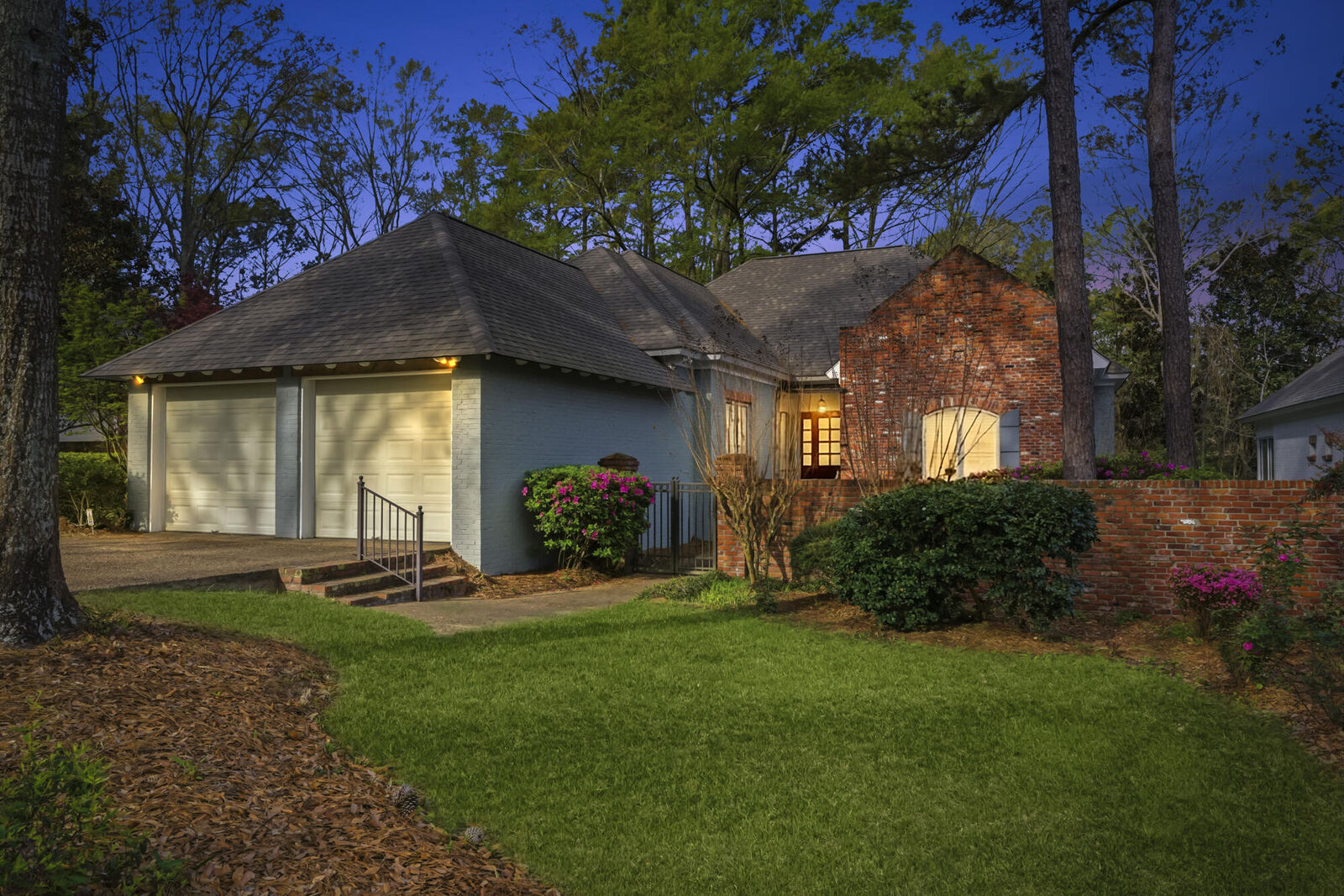 Property Photo:  33 Camelia Ct.  MS 39402 