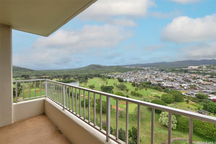 Property Photo:  1160 Ala Napunani Street 1806  HI 96818 