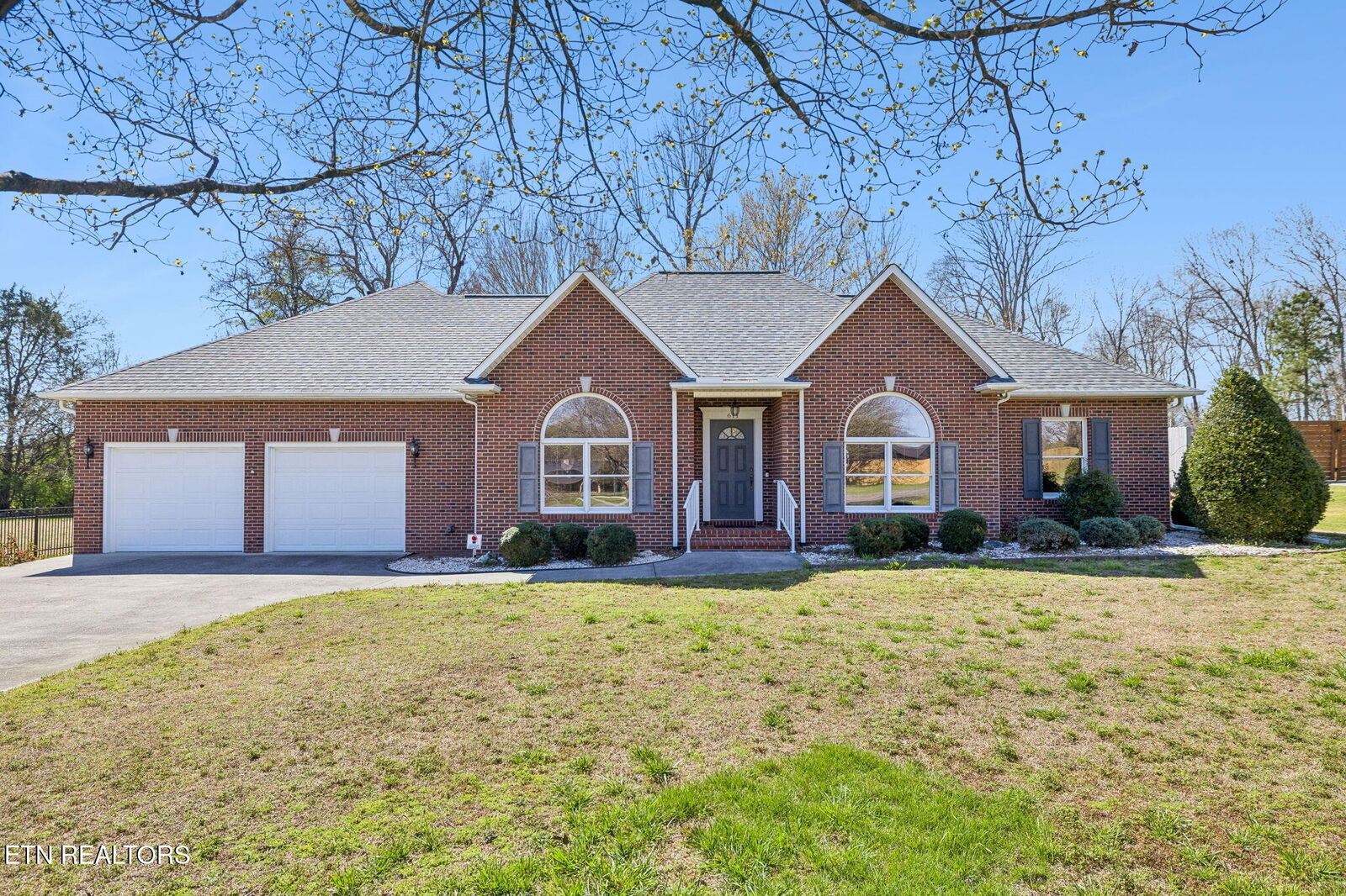 Property Photo:  611 Calvin St  TN 37763 