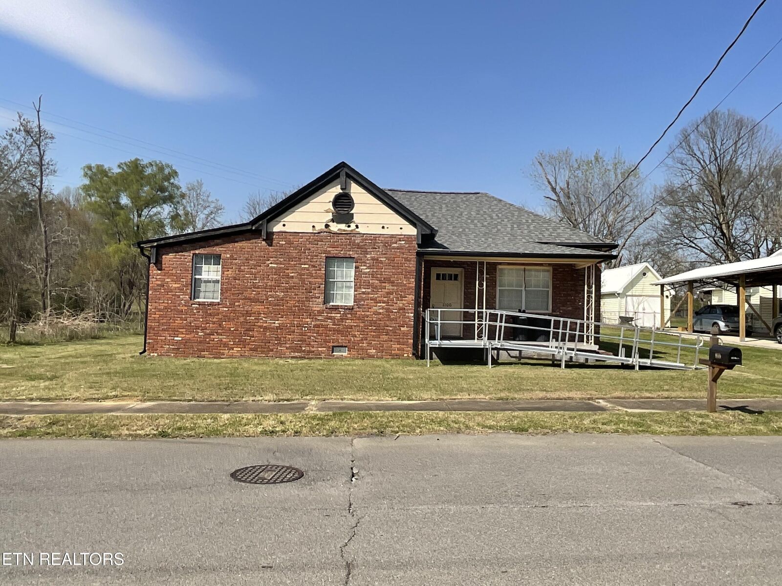 Property Photo:  1100 8th St  TN 37331 