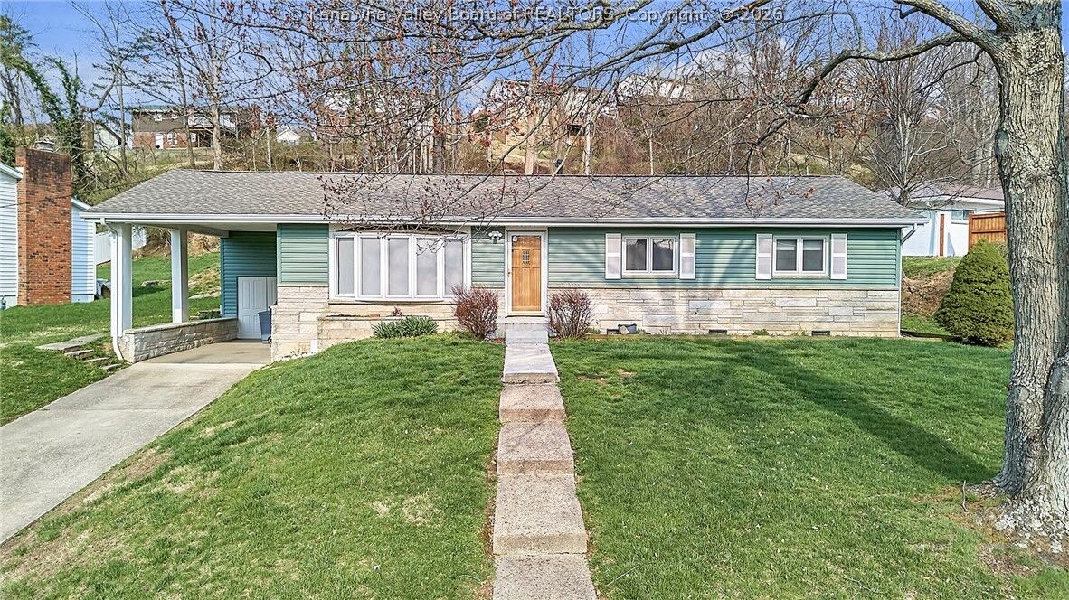 Property Photo:  1218 Lyndale Drive  WV 25314 