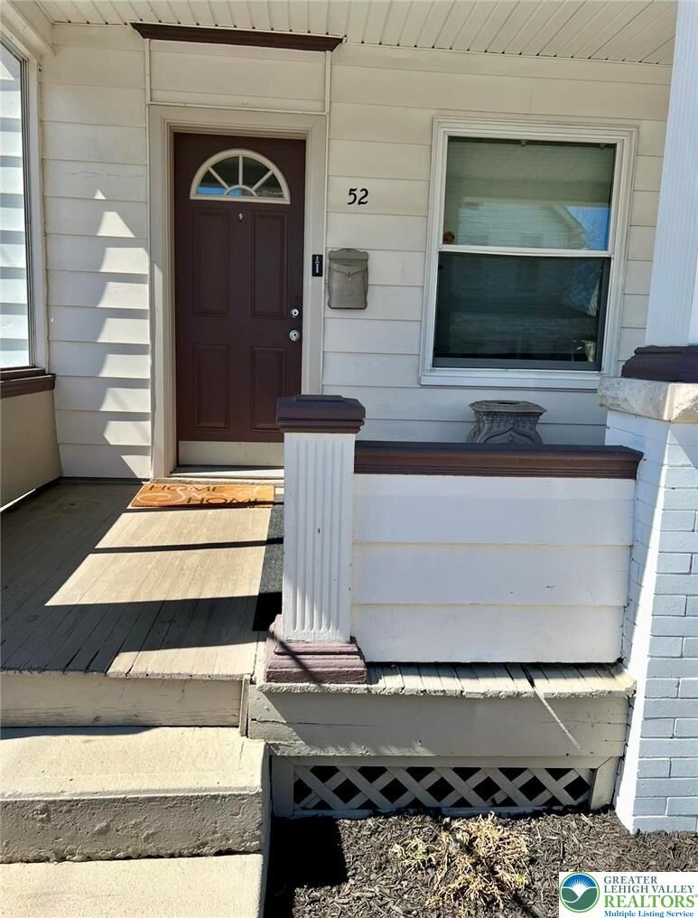 Property Photo:  52 N 4th Street  PA 18013 
