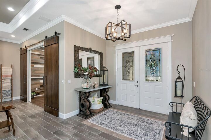 Property Photo:  702 Woodview Way  FL 34212 